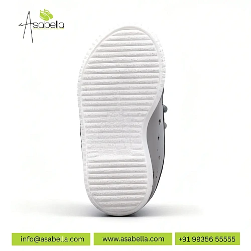 Girls Shoes Manufacturers in Riyadh